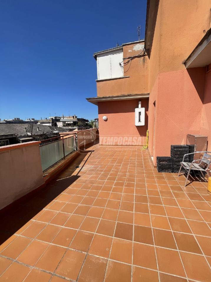 appartamento in vendita a Roma in zona Ostiense