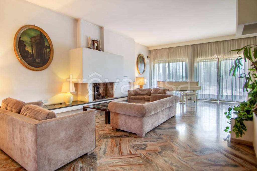 casa indipendente in vendita a Roma in zona Casalotti