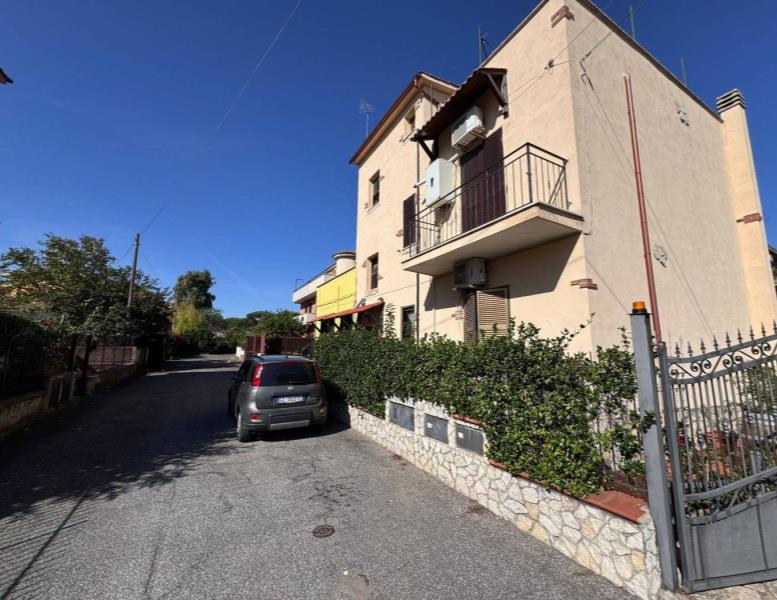 appartamento in vendita a Roma in zona Collatino