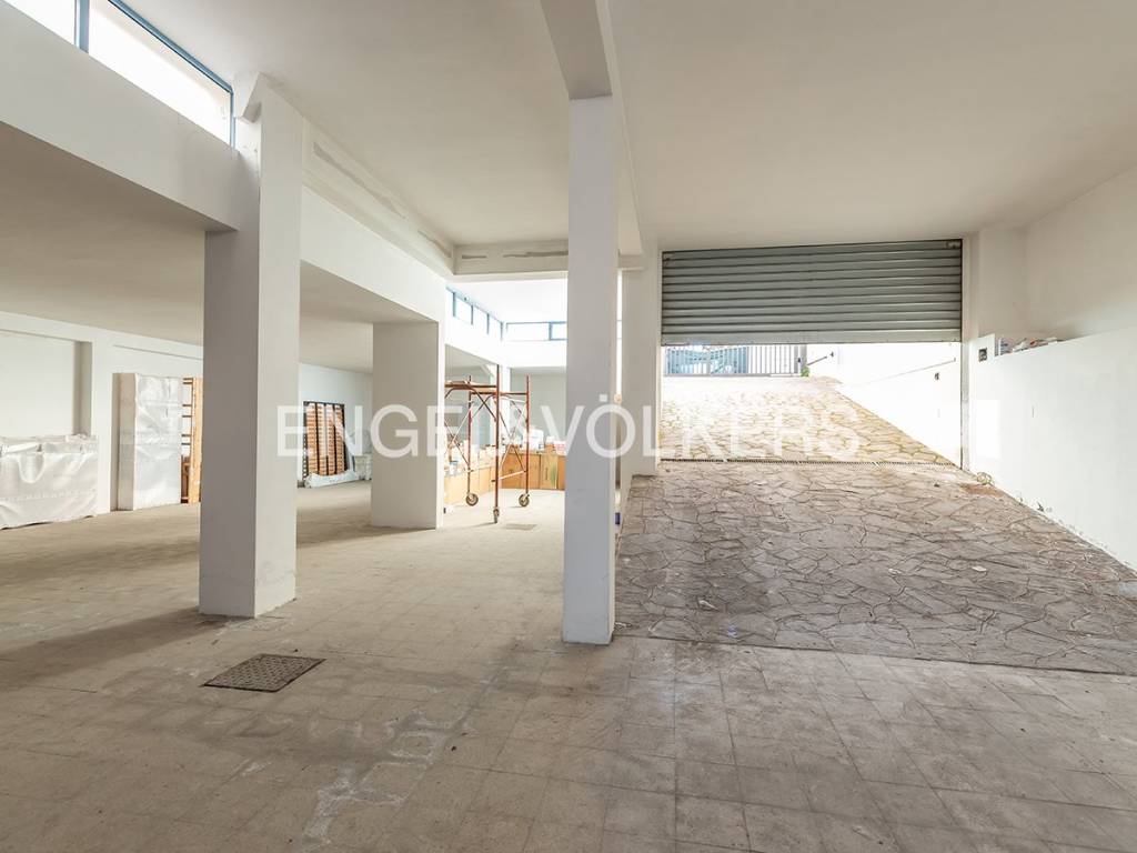 locale di sgombero in vendita a Roma