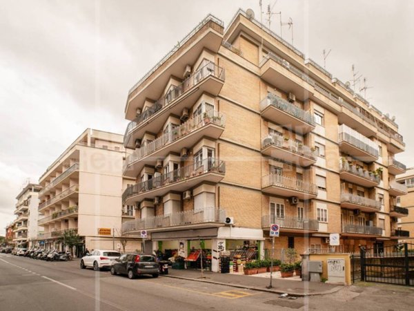 appartamento in vendita a Roma in zona Gianicolense