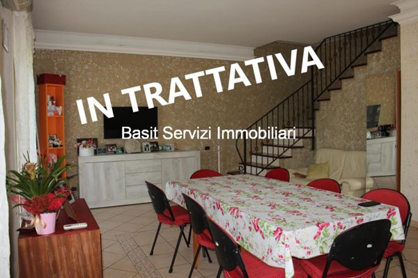 appartamento in vendita a Roma in zona Case Rosse