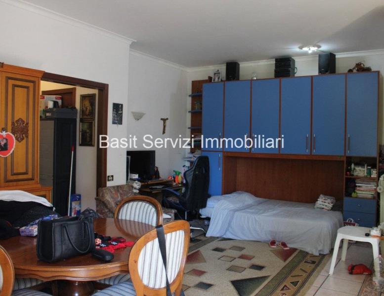 appartamento in vendita a Roma in zona Case Rosse