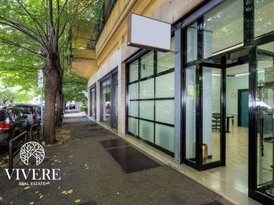 locale commerciale in vendita a Roma in zona Nomentano
