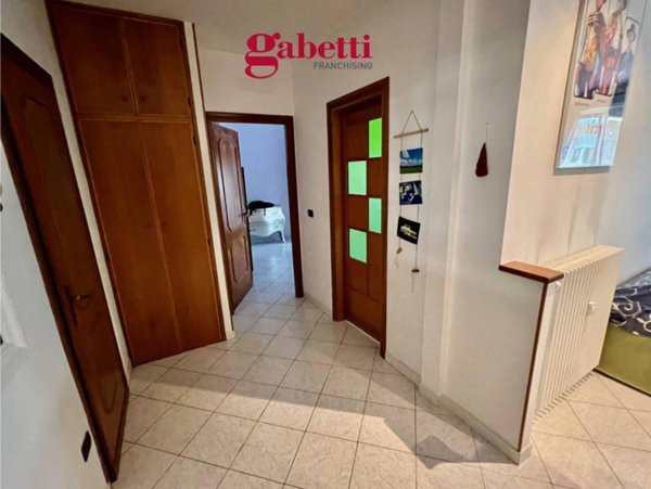 appartamento in vendita a Roma in zona Ardeatino