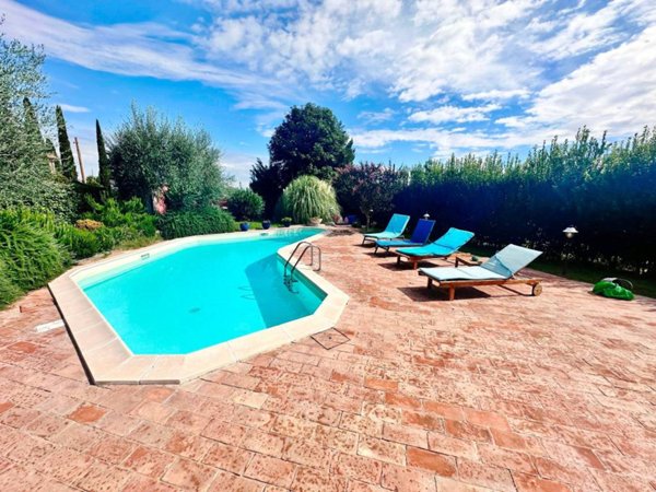 casa indipendente in vendita a Roma in zona Valle Muricana