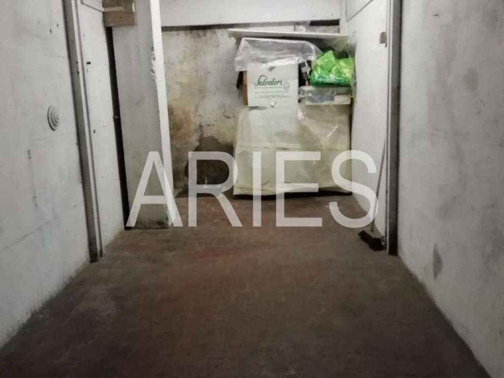 locale di sgombero in vendita a Roma in zona Gianicolense