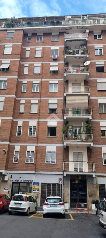 appartamento in vendita a Roma in zona Ostiense