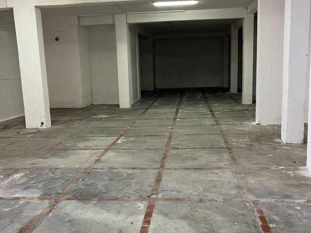 negozio in vendita a Roma in zona Portuense