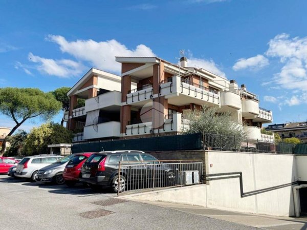 appartamento in vendita a Roma in zona Tor Vergata/Torrenova