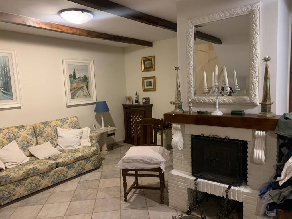 casa indipendente in vendita a Roma in zona Monte Sacro/Talenti