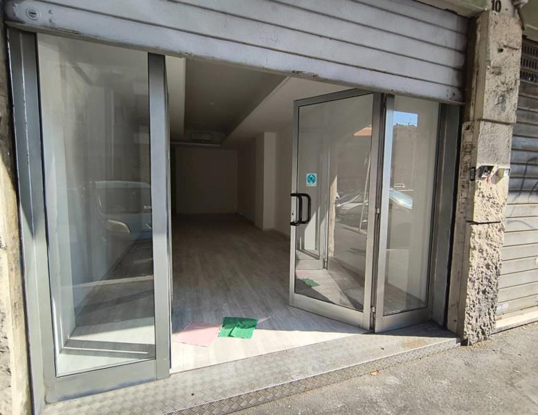 negozio in vendita a Roma in zona Portuense