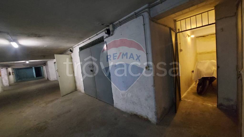 locale di sgombero in vendita a Roma in zona Prenestino-Centocelle