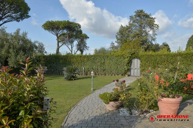 casa indipendente in vendita a Roma in zona Aeroporto di Ciampino