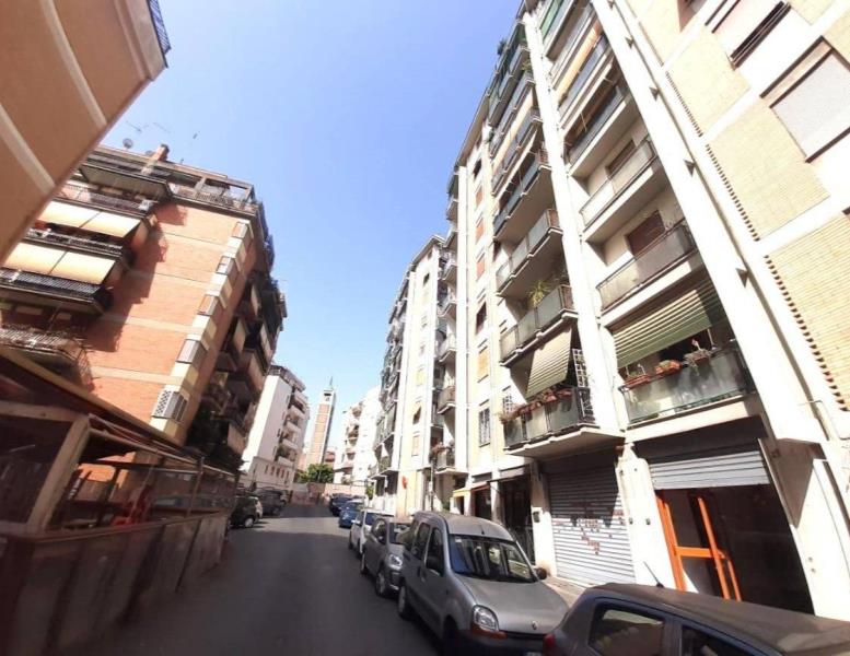 locale commerciale in vendita a Roma in zona Gianicolense