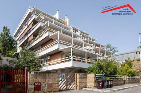 appartamento in vendita a Roma in zona EUR