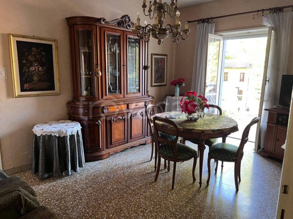 appartamento in vendita a Roma in zona Tuscolano