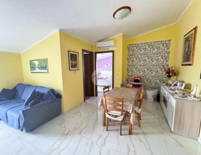 appartamento in vendita a Roma in zona Castelverde