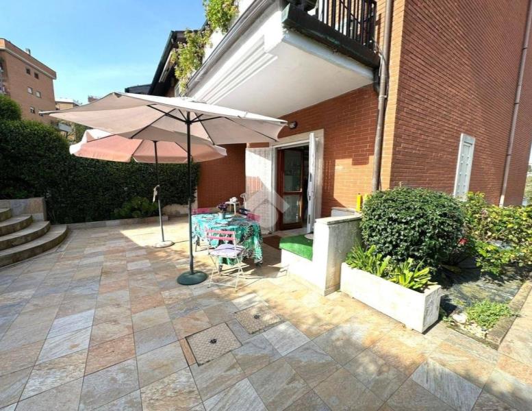 casa indipendente in vendita a Roma in zona Torrino