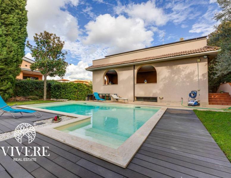 casa indipendente in vendita a Roma in zona Borghesiana