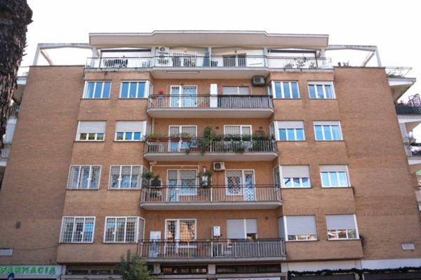 appartamento in vendita a Roma in zona Della Vittoria