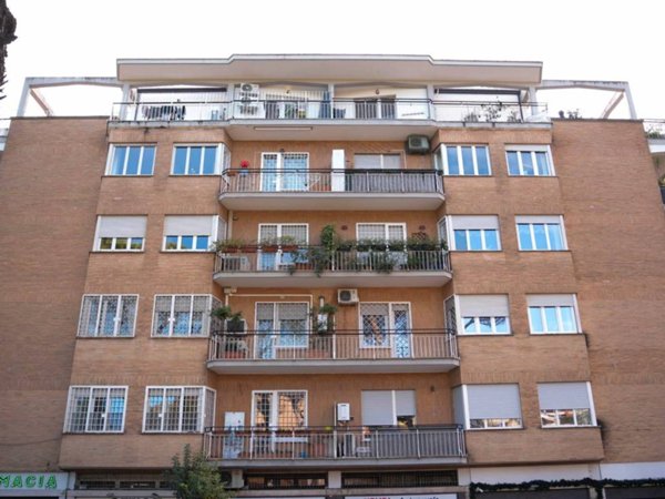 appartamento in vendita a Roma in zona Della Vittoria