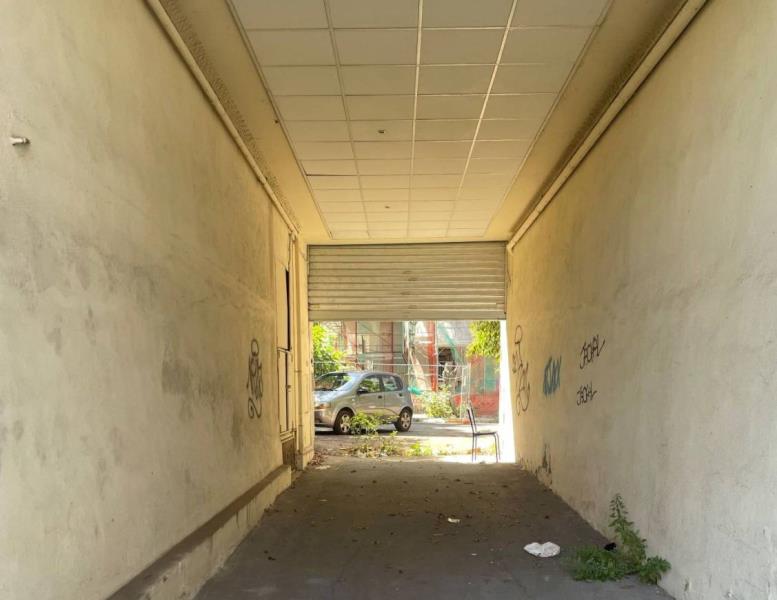 ufficio in vendita a Roma in zona Tuscolano