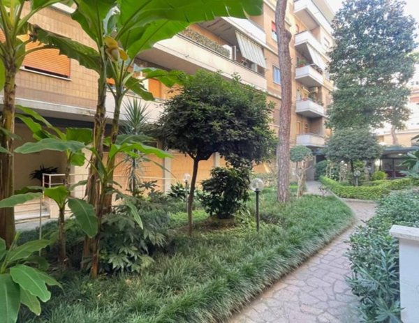 appartamento in vendita a Roma in zona Ostia