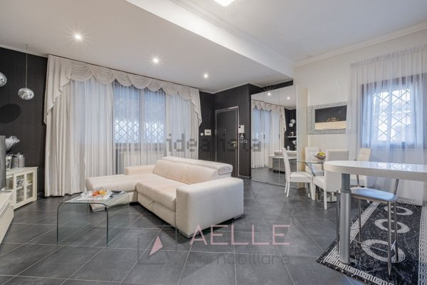 appartamento in vendita a Roma in zona Longarina