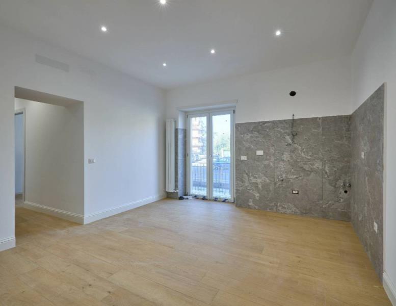 appartamento in vendita a Roma in zona Torre Angela