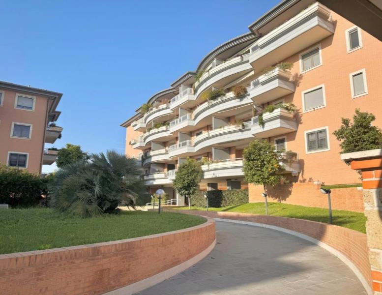 appartamento in vendita a Roma in zona Sette Bagni