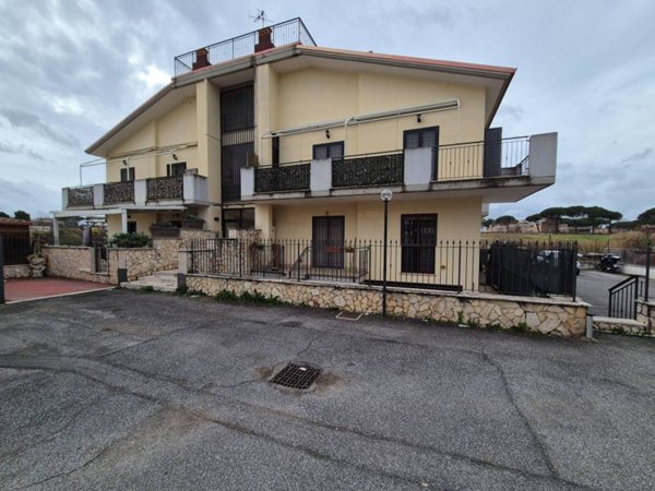 appartamento in vendita a Roma in zona Finocchio
