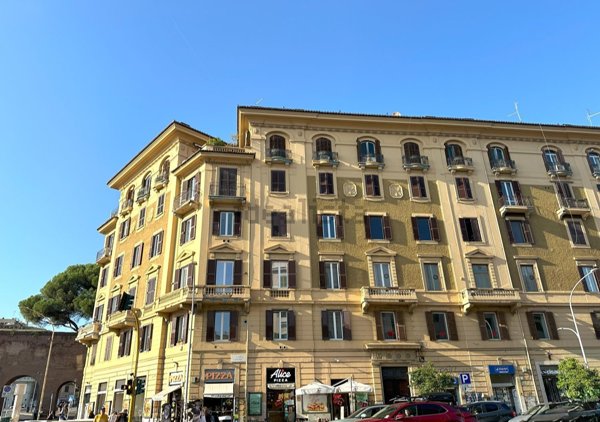 appartamento in vendita a Roma in zona Tuscolano