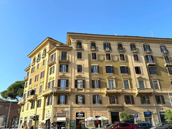 appartamento in vendita a Roma in zona Tuscolano