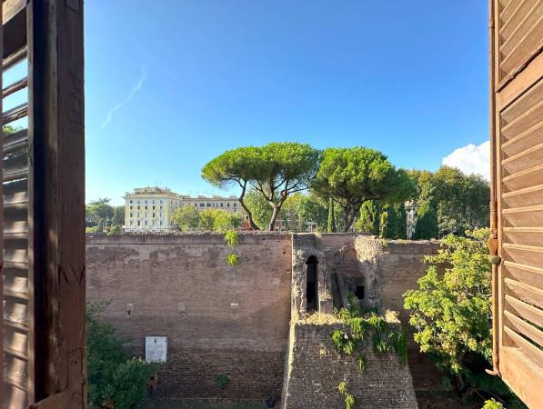appartamento in vendita a Roma in zona Tuscolano