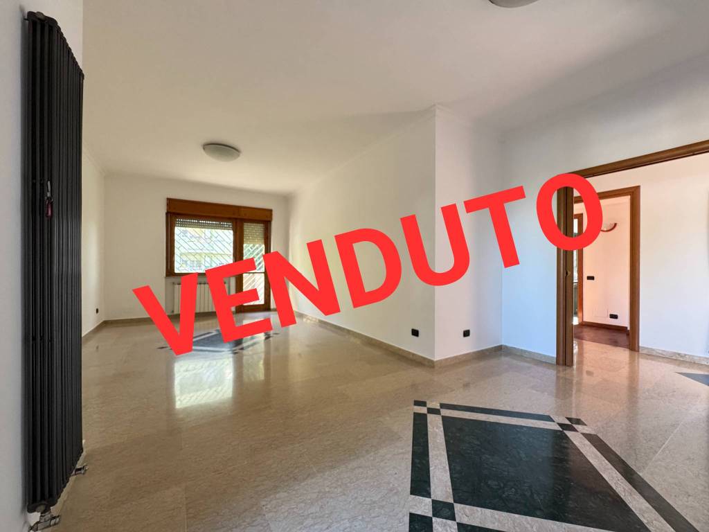 appartamento in vendita a Roma in zona Torrino