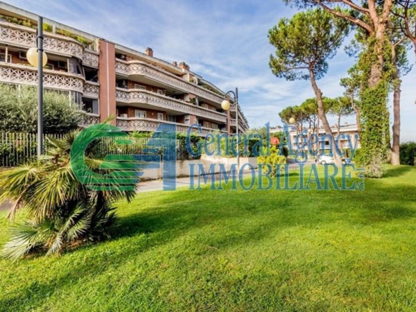 appartamento in vendita a Roma in zona EUR