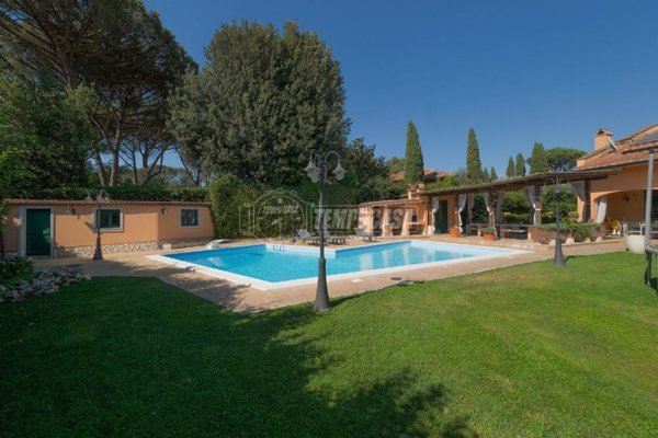 casa indipendente in vendita a Roma in zona Olgiata
