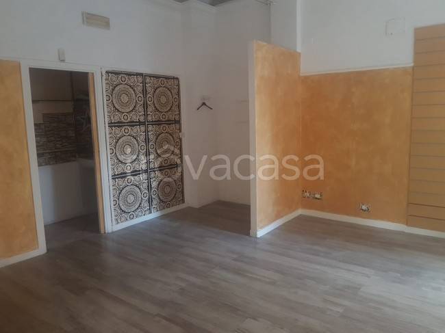 negozio in vendita a Roma in zona Ostia