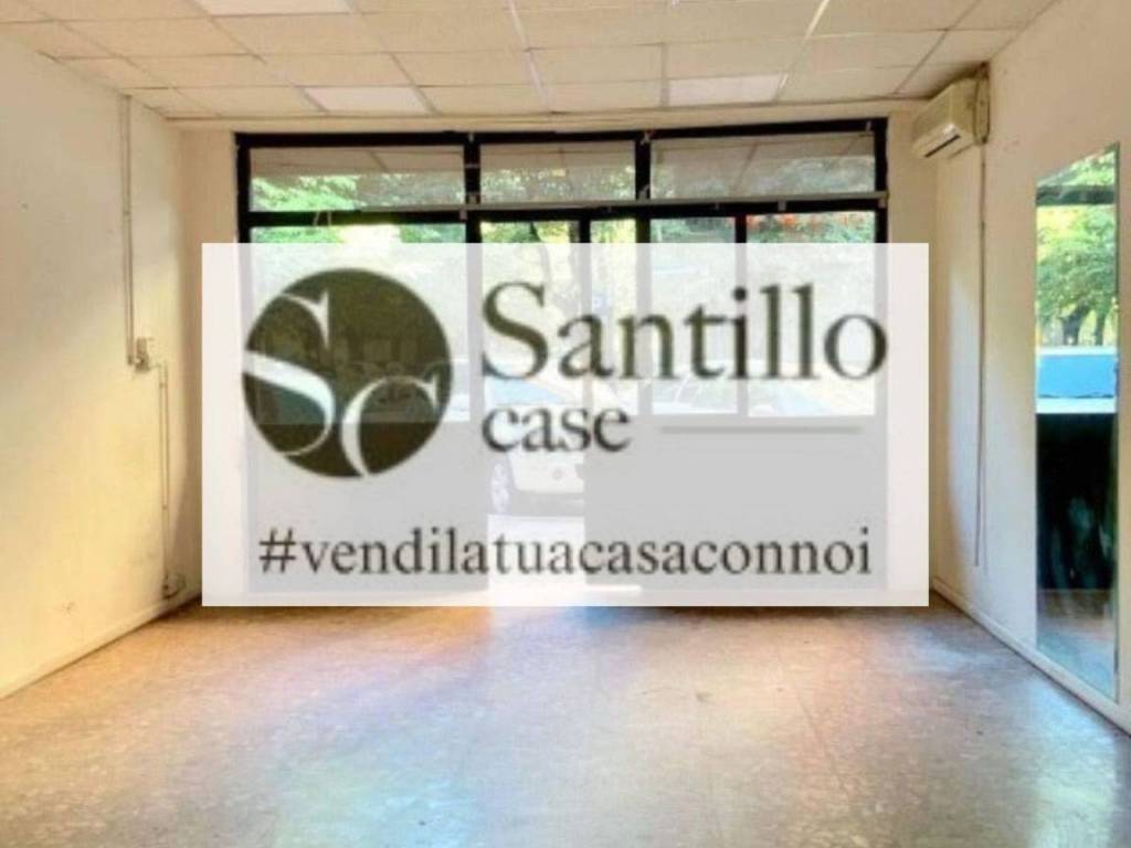 negozio in vendita a Roma in zona Appio Latino
