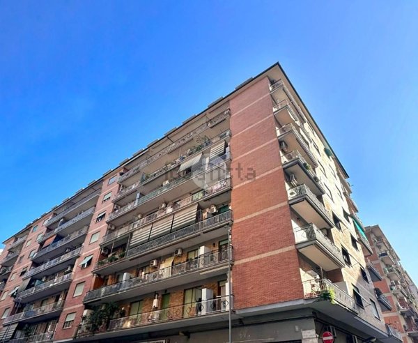appartamento in vendita a Roma in zona Tuscolano