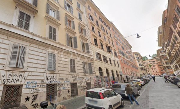 appartamento in vendita a Roma in zona Trastevere