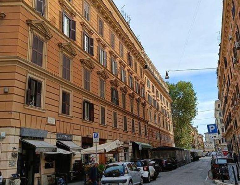 appartamento in vendita a Roma in zona Rione Prati
