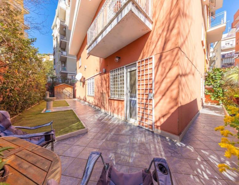 appartamento in vendita a Roma in zona Gianicolense