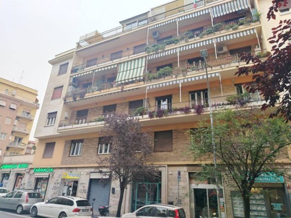 appartamento in vendita a Roma in zona Gianicolense