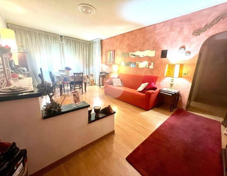 appartamento in vendita a Roma in zona Torre Angela