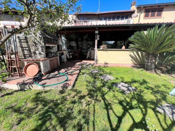 casa indipendente in vendita a Roma in zona Ostia Antica