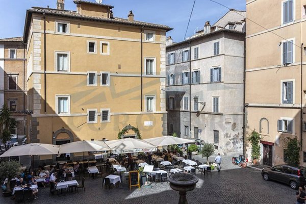 appartamento in vendita a Roma in zona Rione di Ponte