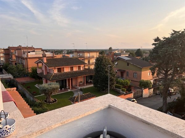 appartamento in vendita a Roma in zona Acilia