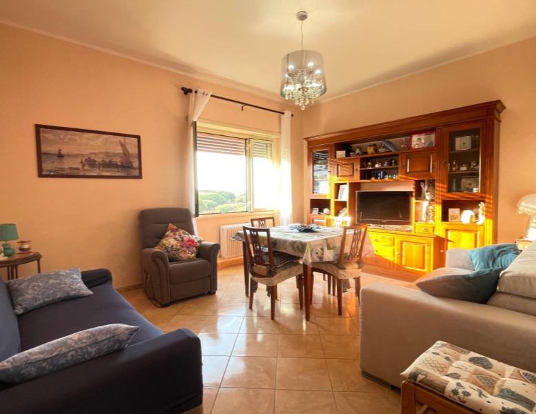 appartamento in vendita a Roma in zona Ostia